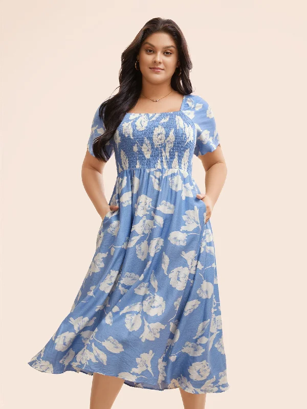 Iconic women’s outfits that never go out of style Square Neck Silhouette Floral Print Shirred Dress Iconic women’s outfits that never go out of style Square Neck Silhouette Floral Print Shirred Dress