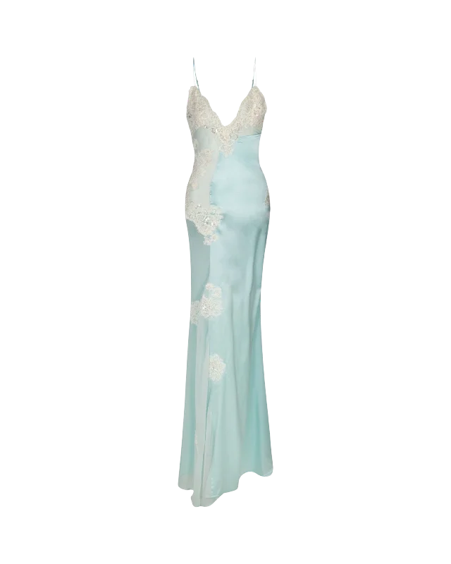 Look and feel your best in our women’s wear   MOON SILK DRESS